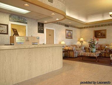 Hotel Ramada By Wyndham Flemington Interno foto